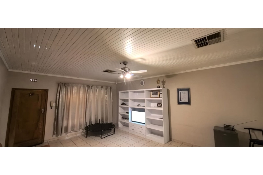 2 Bedroom Property for Sale in Memorial Road Area Northern Cape